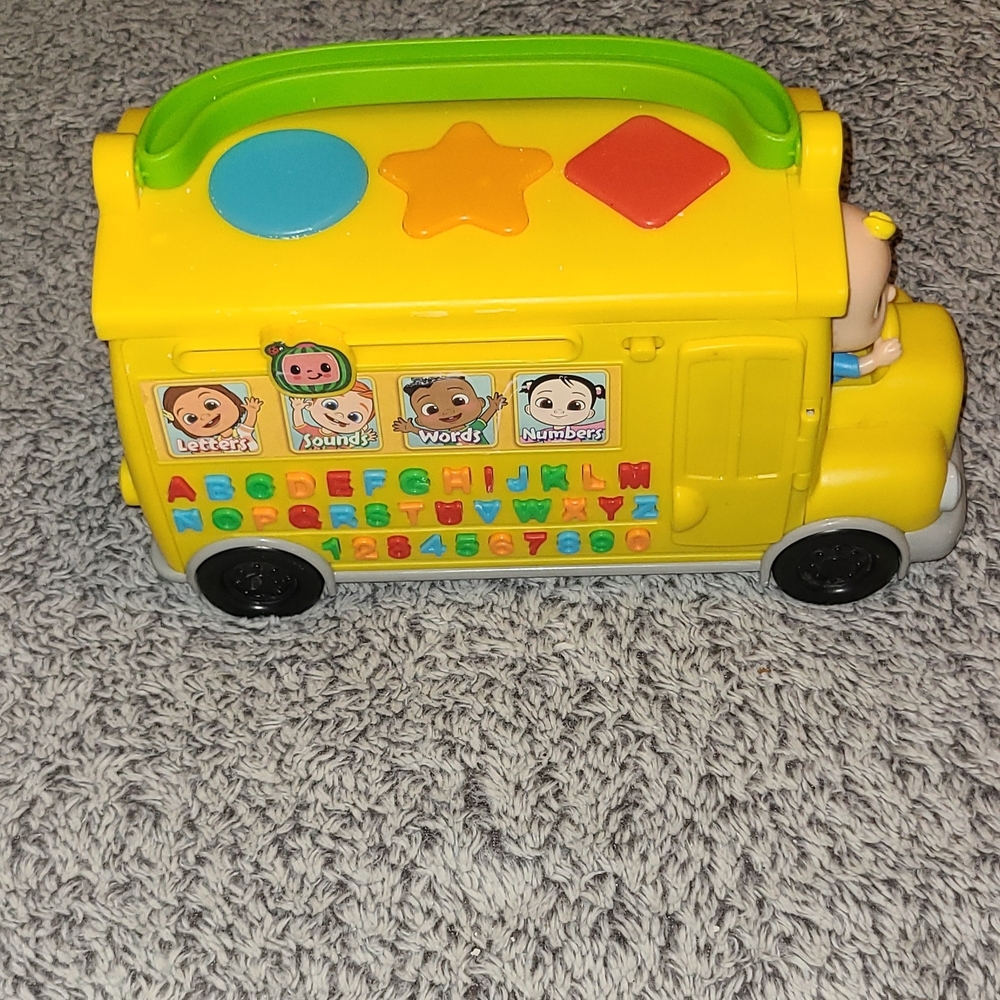 CoComelon Musical Learning Bus, Number and Letter Recognition, Phonetics, Yellow